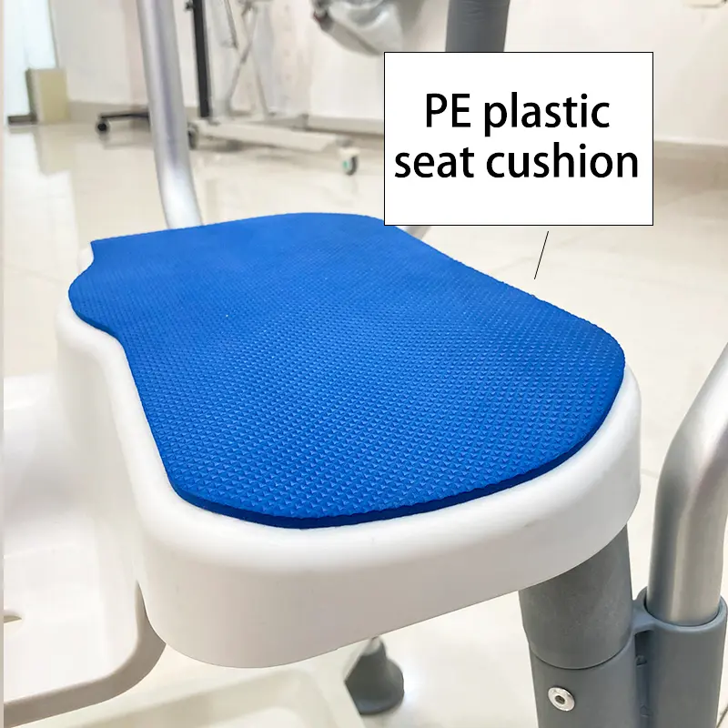 Detail of the textured, non-slip PE rubber seat pad on the DL-9052 shower chair.
