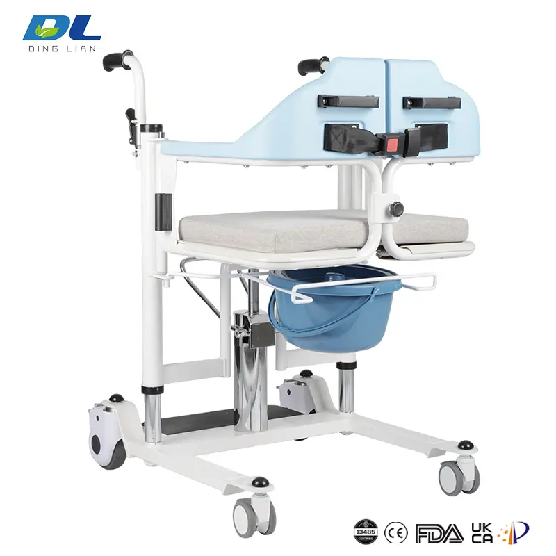 Full view of DL-WGYW01 hydraulic wheelchair in typical nursing facility environment showing scale and proportions