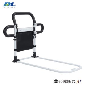 Bed rails for elderly DL-3024 providing stable support during nighttime movement